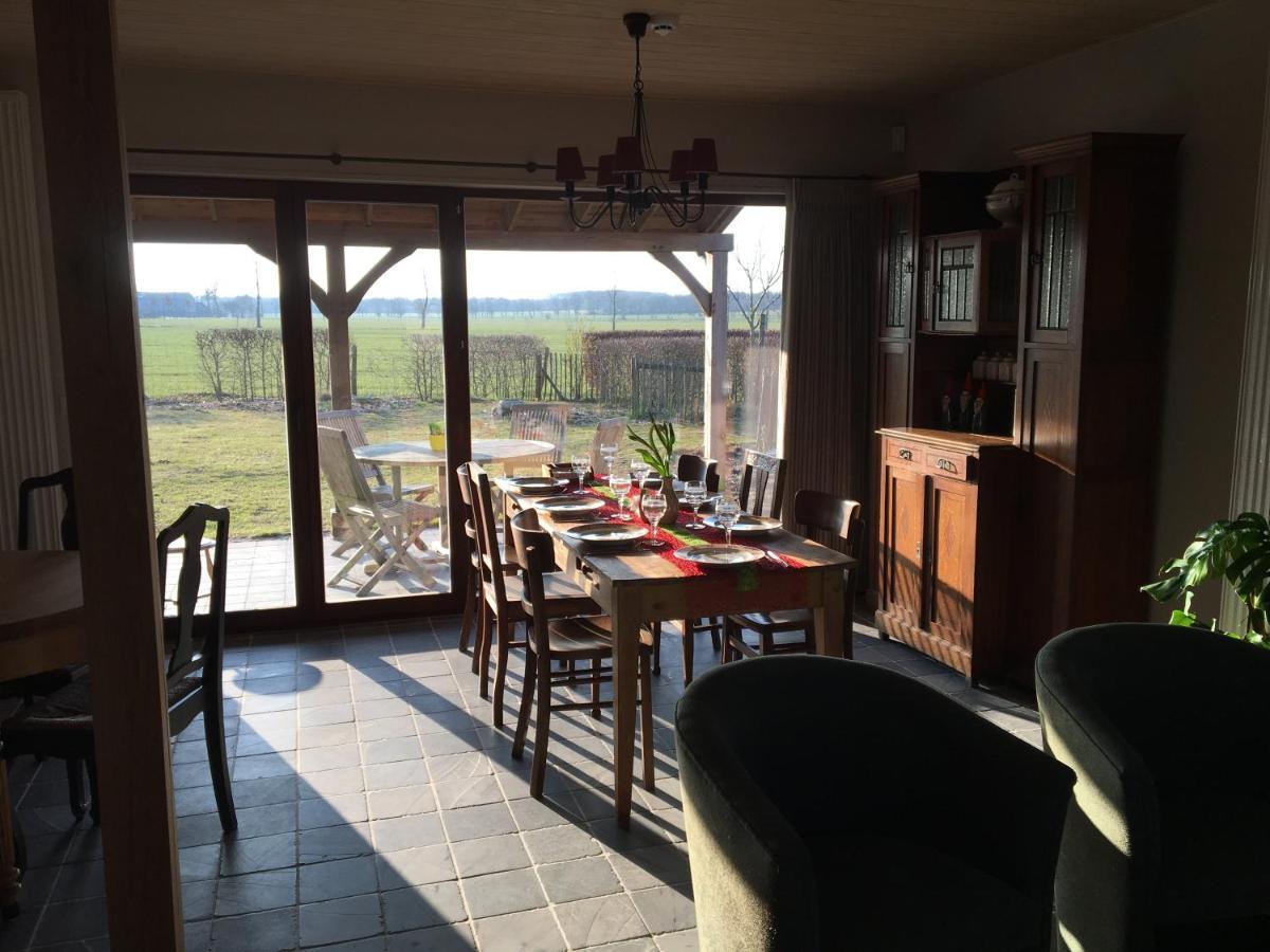 B&B De Hostelier Ursel Esterno foto